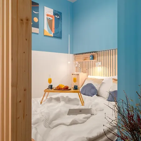 Days - Playful In Trendy Area Apartmán