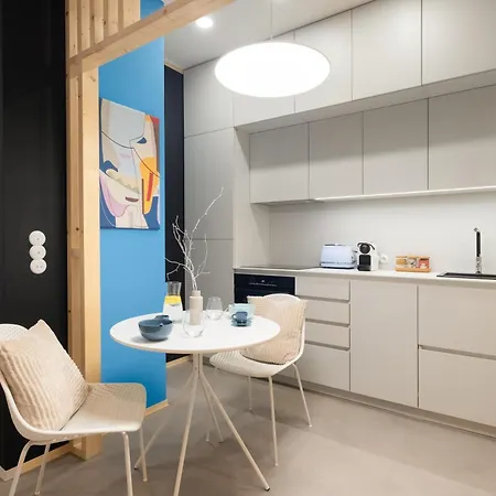 Apartmán Days - Playful In Trendy Area